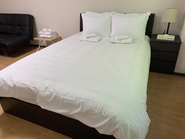 Studio Bedroom Apartment | Iron/ironing board, cribs/infant beds, free WiFi, bed sheets - Hana Yuki 103 (Furano)