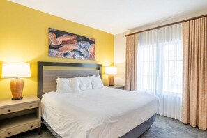 4 slaapkamers, een strijkplank/strijkijzer, wifi, beddengoed