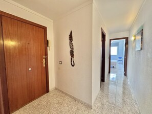 Interior - RC Flat in Roses center with parking (Roses)