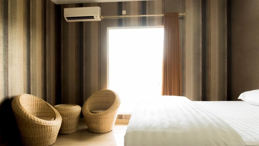 Hotel Raja Akas