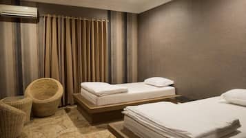 Superior Twin Room, Non Smoking | Individually decorated, desk, free WiFi