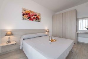 2 bedrooms