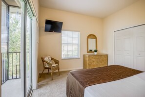 3 bedrooms, iron/ironing board, Internet, bed sheets