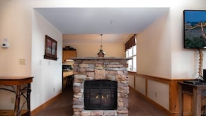 Unclassified image, 5 of 27, button - 3202 Golf View Hillcrest Fairway Villa (Pigeon Forge)