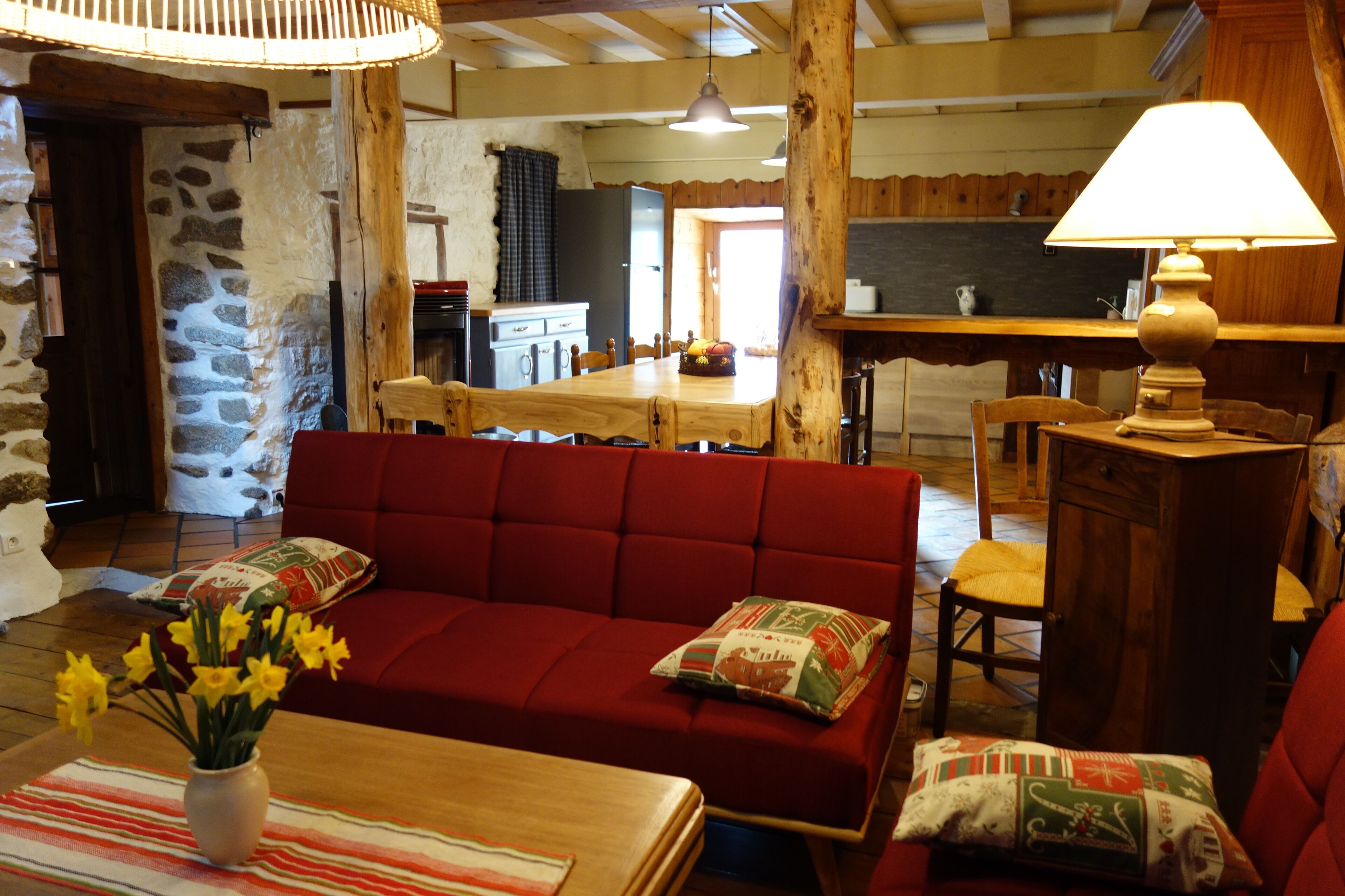 Télévision, cheminée