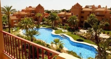 Marbella 2 Bed 2 Bath Luxury Apartment near Cabopino
