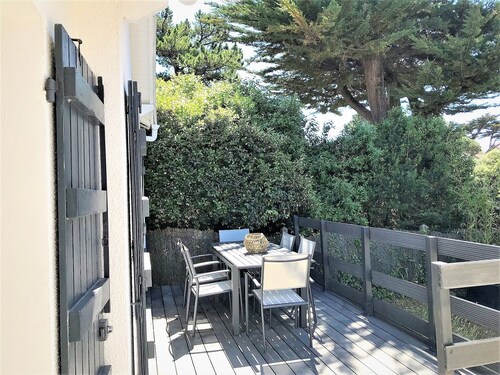 House with gardens La Baule 400m beach and shops 4/6 pers.