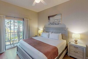 3 bedrooms, iron/ironing board, free Internet, bed sheets