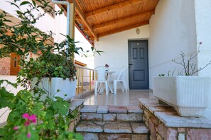 Triple Room, Balcony | Balcony