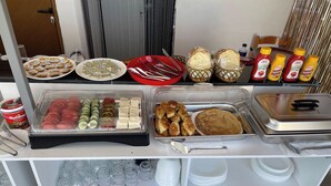 Desayuno estilo bufé