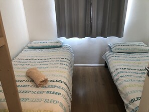 Comfort Apartment, 2 Bedrooms, Kitchen - 2 bedroom Apartment  Heathrow Airport (Hayes)