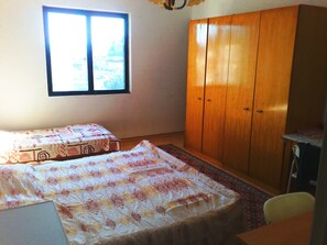 1 dormitori, wifi gratuïta i roba de llit 