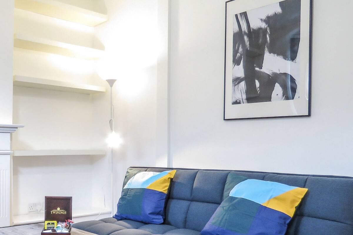 Business Townhome | Living area | Smart TV