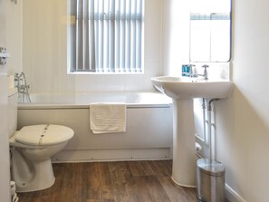 Bathroom - 4 Louisa Tudors eSuites City Centre (Birmingham)