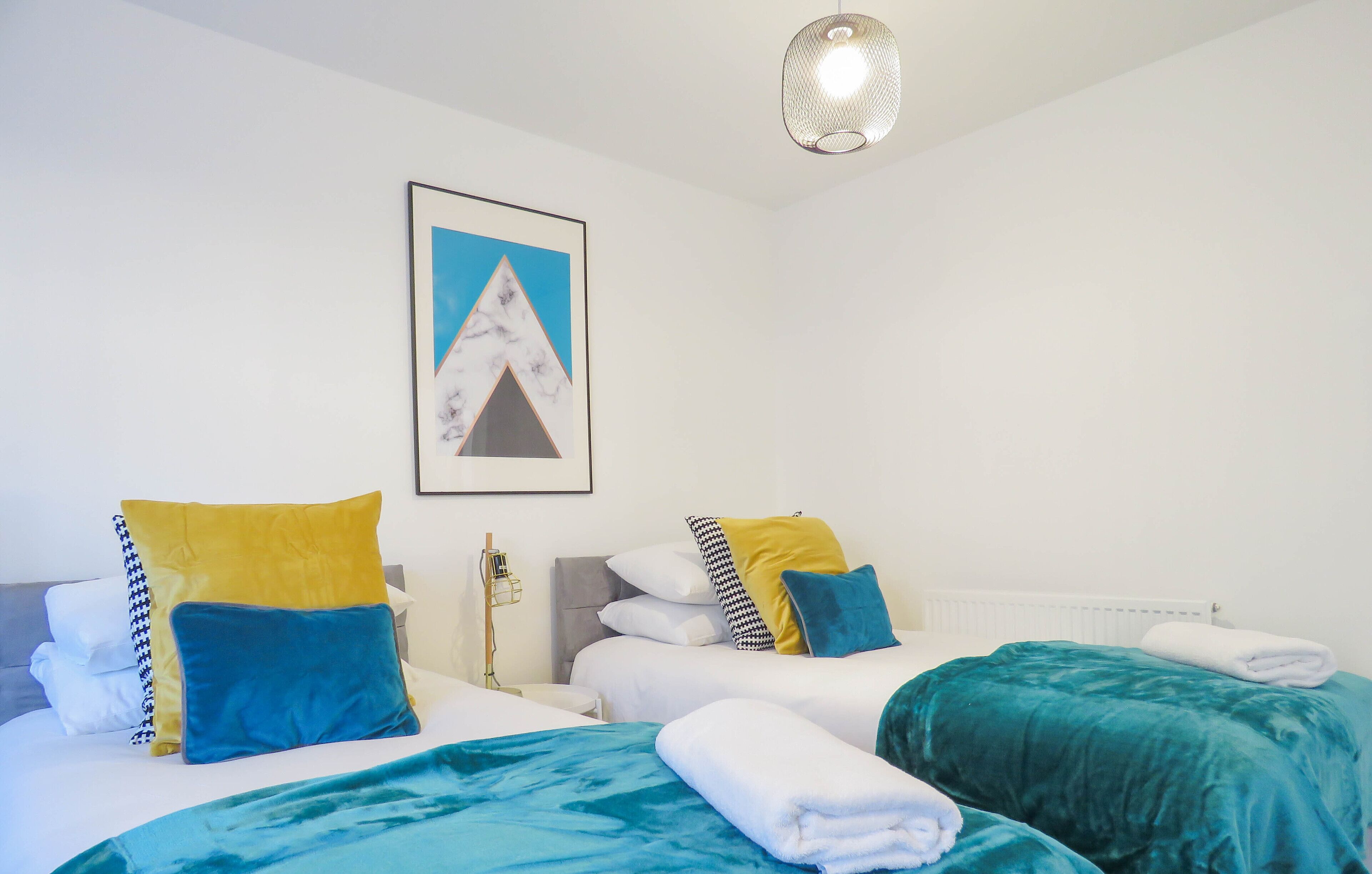 Business Townhome | 3 bedrooms, Egyptian cotton sheets, premium bedding, memory foam beds