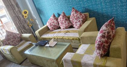 Short Stay Apartment Saket ( Max)