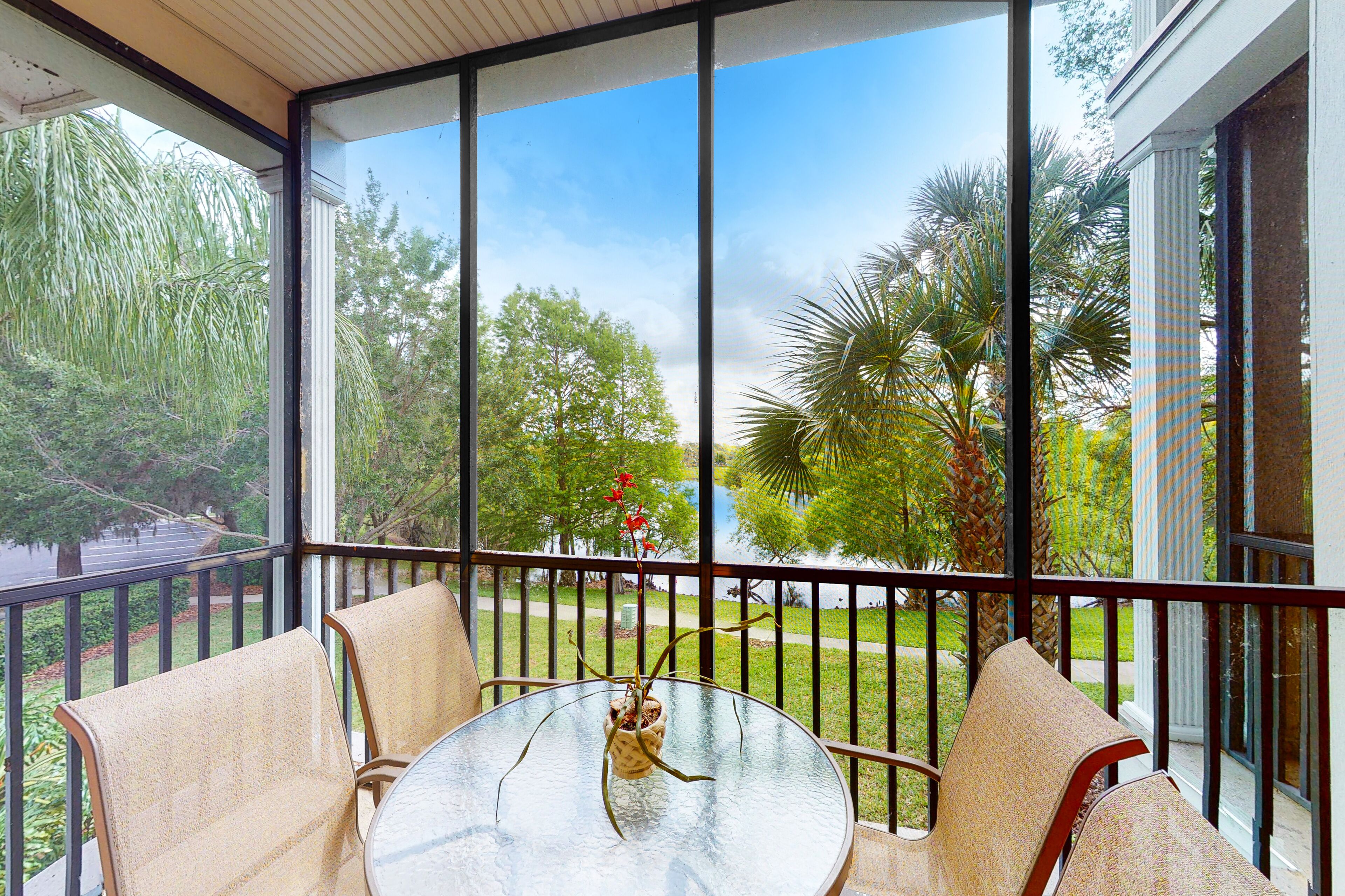 Second-Floor Condo w/ a Restaurant, Shared Pools, Sauna, Gym, & Tennis Court