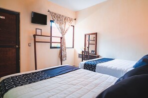 Habitació estàndard, 2 llits dobles | Wifi gratuïta i roba de llit