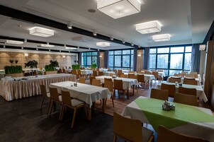 Desayuno bufé gratuito y diario