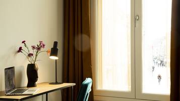 Coffres-forts dans les chambres, bureau