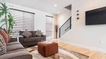 TV, Netflix, streaming services, offices