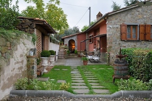 Terrace/patio - PODERE FUSAI - Nestled in the beauty of Arezzo, the heart of Tuscany (Arezzo)