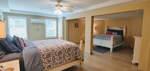 10 bedrooms, iron/ironing board, Internet, bed sheets