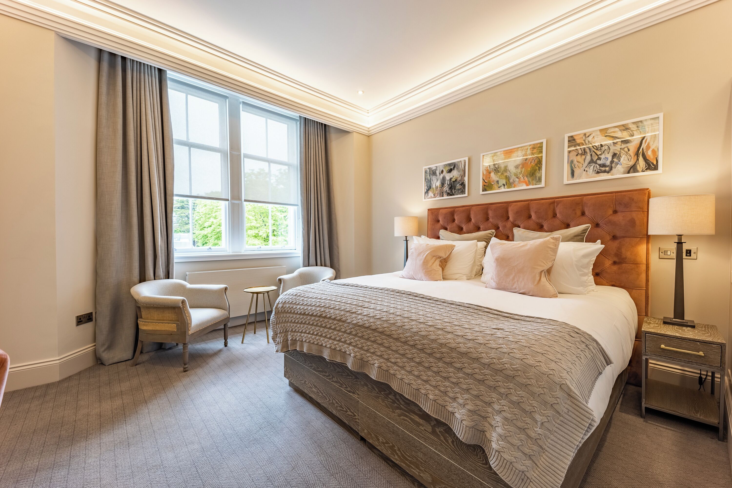 Deluxe 2-Bedroom Apartment - 2 bedrooms (1 King or 2 Singles) | Egyptian cotton sheets, premium bedding, down duvets, in-room safe