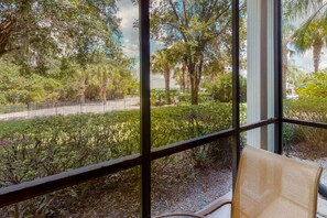 Interior - 1st-floor condo near theme parks with pools, sauna, gym & on-site dining (Davenport)