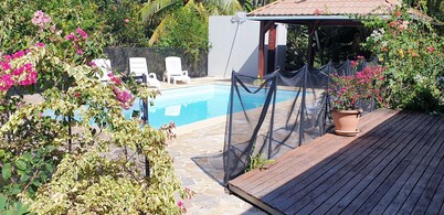 VILLA with swimming pool - Very quiet for a peaceful vacation - large garden