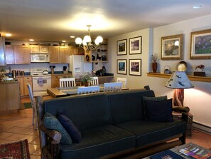 Fireplace, books, stereo