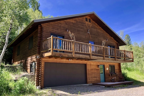 The Aspens Lodge - comfortable accommodations near the wilderness