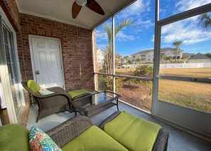 Condo, 2 habitaciones | Balcón