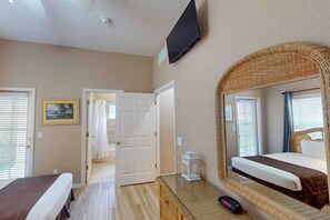 2 bedrooms, iron/ironing board, free Internet, bed sheets