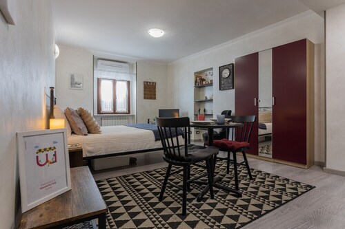 Cozy Studio in the City Center by Wonderful Italy