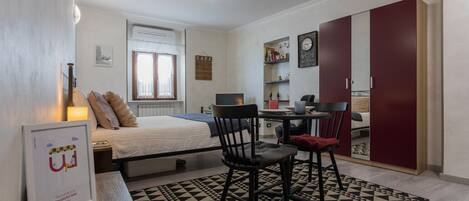 1 camera, ferro/asse da stiro, Wi-Fi gratuito, lenzuola