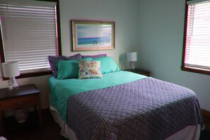 2 bedrooms, iron/ironing board, travel cot, free WiFi