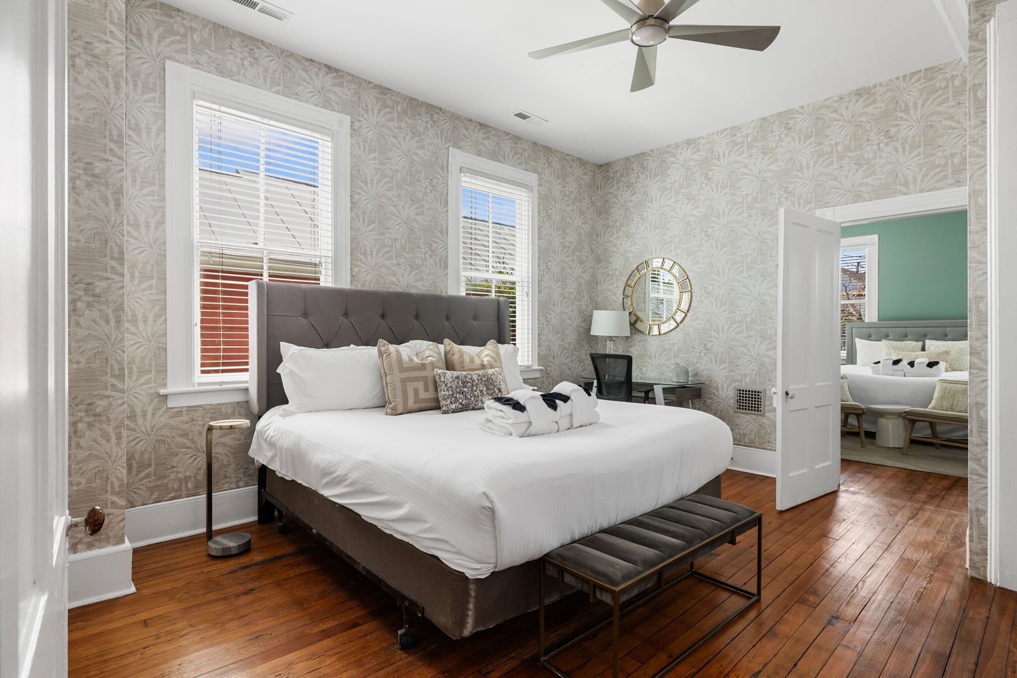 4 bedrooms, desk, iron/ironing board, WiFi