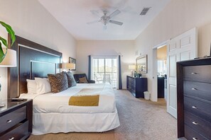 3 bedrooms, iron/ironing board, Internet, bed sheets