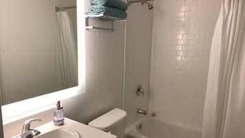 Towels, soap, shampoo, toilet paper