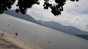Na praia