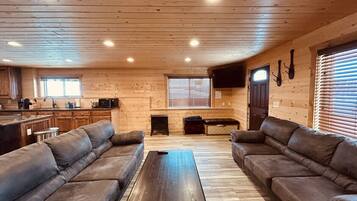 Smart TV, fireplace, ping pong