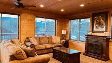 Smart-tv, pejs, bordtennisbord