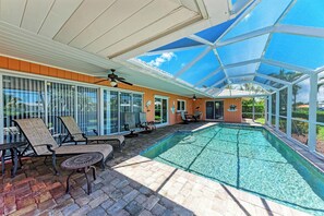 Pool - Island Jewel - Private Anna Maria Pool Home on the Canal -  By Island Real Estat (Holmes Beach)