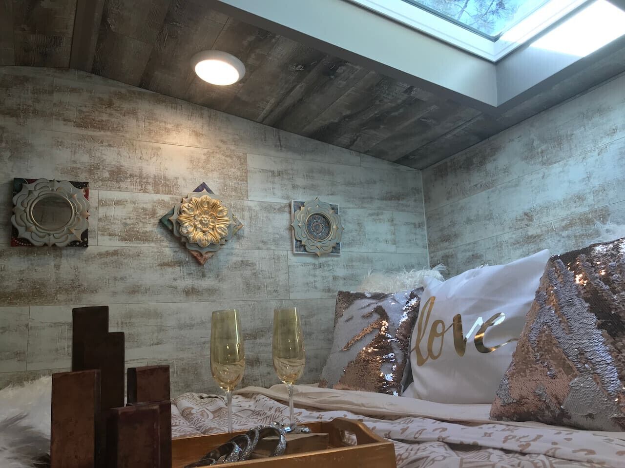 1 室のベッドルーム、デスク、アイロン / アイロン台、WiFi