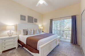 3 bedrooms, iron/ironing board, internet, bed sheets