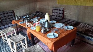 Restaurant - Overnight Camp (Tinzouline)