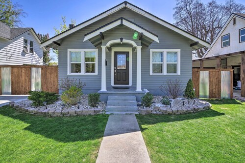 Charming Home in Downtown Nampa w/ Patio + Yard!