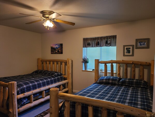 3 bedrooms, WiFi, bed sheets
