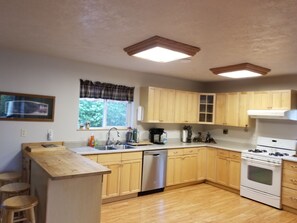 Microwave, oven, stovetop, dishwasher